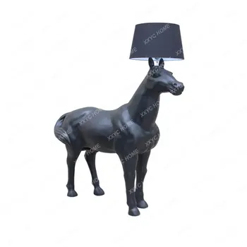 Под лампа Лъки Frp Horse със скулптурни украшения, Мебели за винен изкуство
